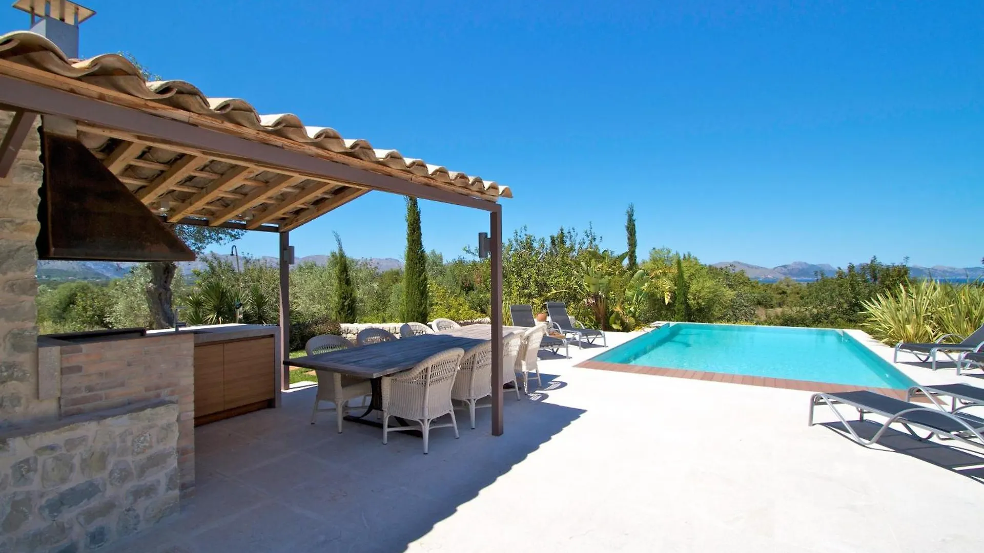 Mansion Bahia Villa Pollenca Spain